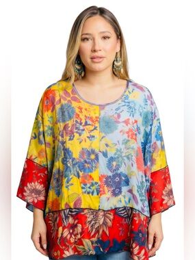 Fleur de Lis Collection Multicolor Floral Tunic/Top